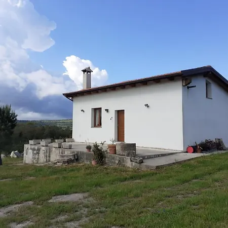 Domo In Pianos Feriehus Uri