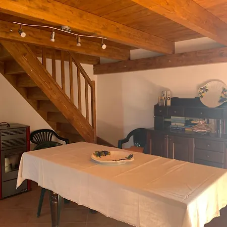 Domo In Pianos * Uri